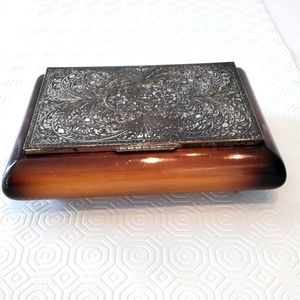 Vintage jewellery box